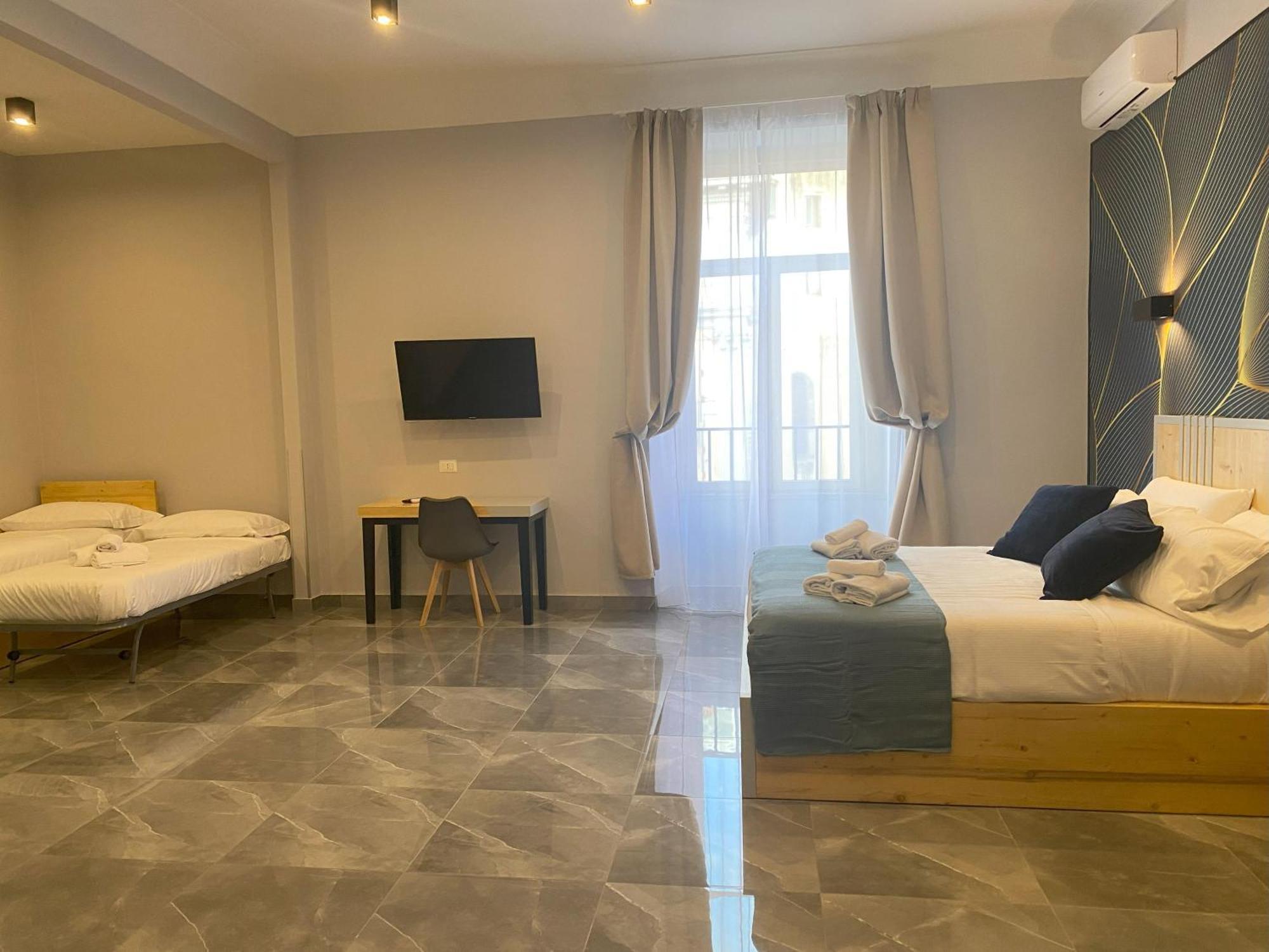 Hotel Be Italian Flat Sanfelice Neapel Exterior foto